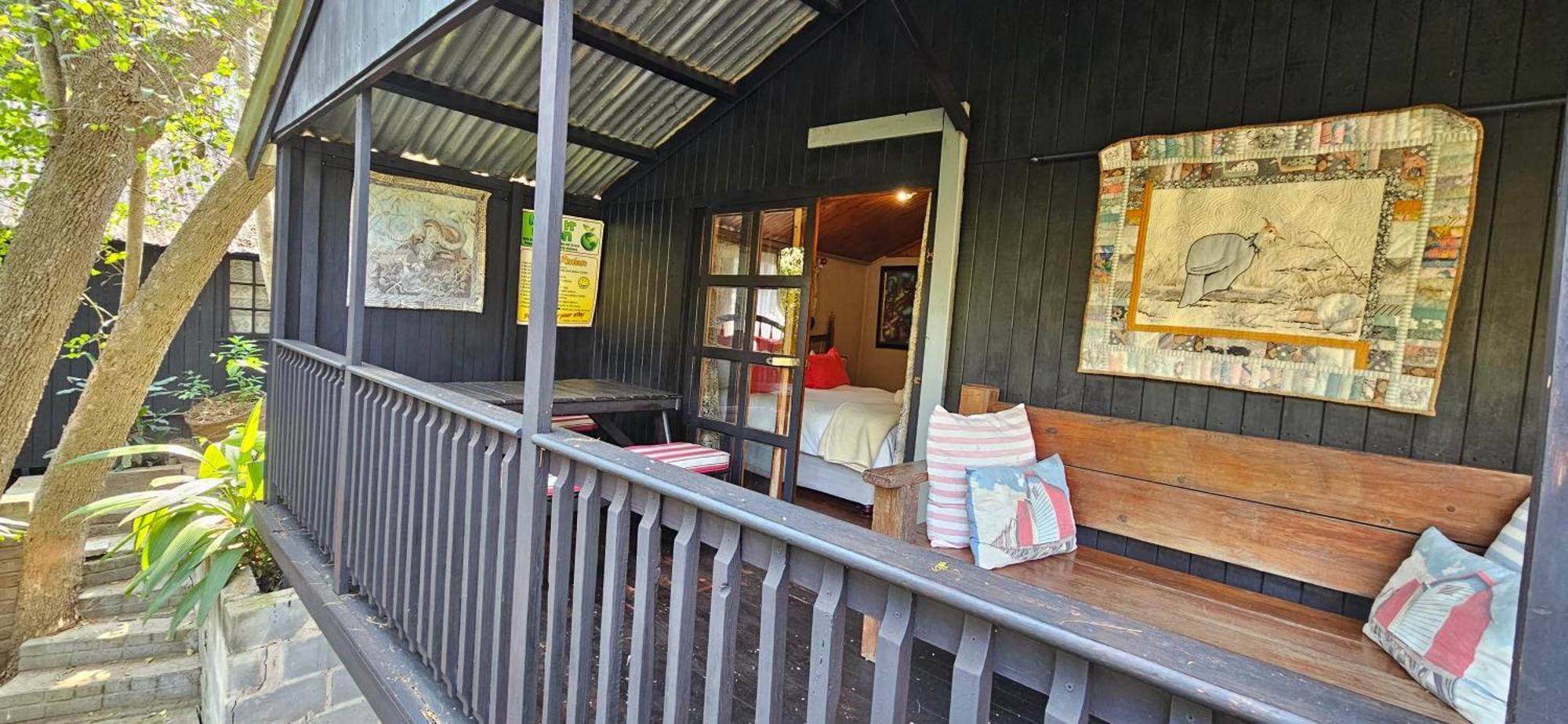 Old Vic Travellers Inn Nelspruit Mbombela Exterior foto